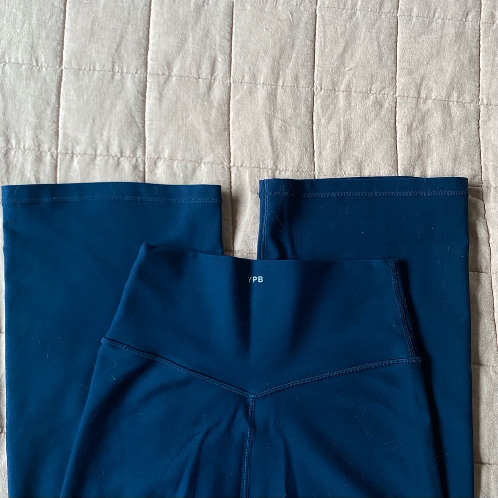 Abercrombie & Fitch YPB Scult Activewear Flare Leggings